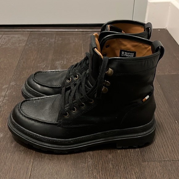 Allen Edmonds Sawyer Lace-up Weatherproof Boot
Black
Size 8.5 D - Picture 2 of 4